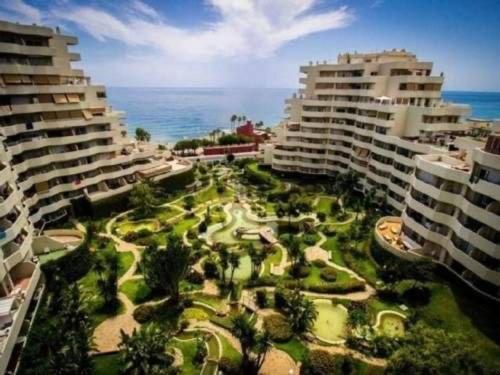 Апартаменти Precioso Apartamento Frente Al Mar Benalbeach Бенальмадена Екстер'єр фото